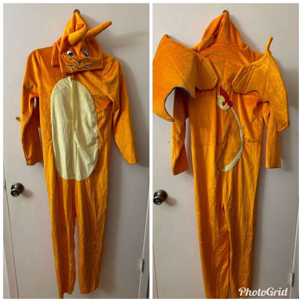 Pokémon Charizard Costume Size 10-12